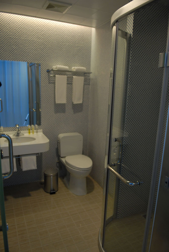Bathroom 4, OCT East Cargo Hostel Shenzhen, Shenzhen