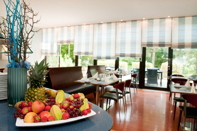 Food & Drinks 4, Atrium im Park Hotel Regensburg, Regensburg