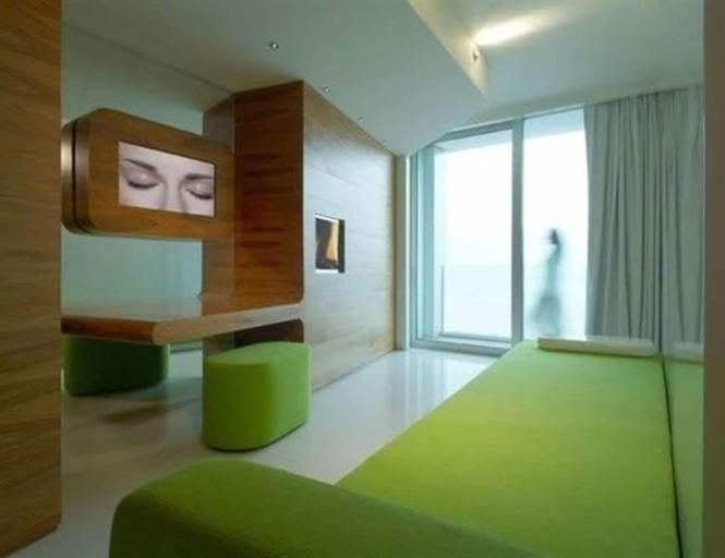 Bedroom 3, i-Suite Hotel, Rimini