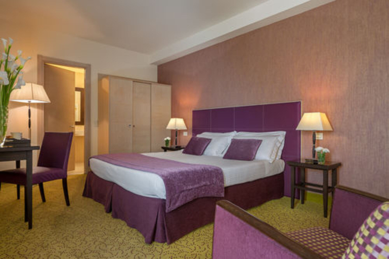 Bedroom 3, Hotel Nazionale, Brescia