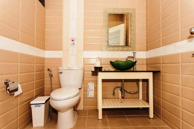 Bathroom 5, Amarin Resort Chiang Rai, Muang Chiang Rai