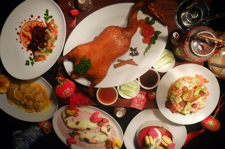 Food & Drinks 15