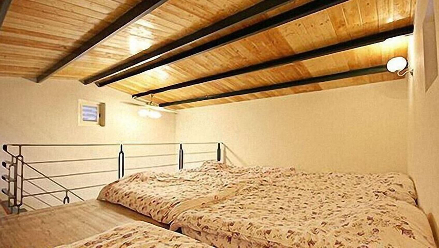 Bedroom 2, Dongguang Zhixing Homestay, Nantou