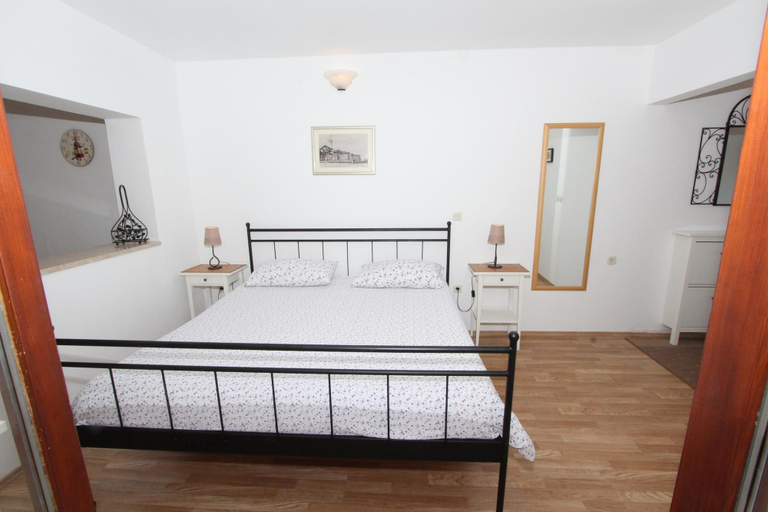 Bedroom 2, Apartments Mirela, Rovinj