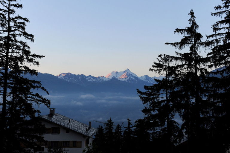 Exterior & Views 2, Hotel Helvetia Intergolf, Sierre