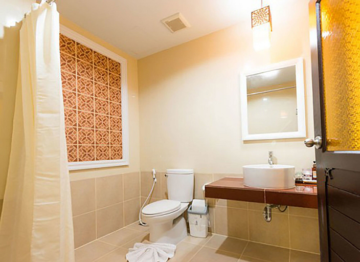 Bathroom 4, Krabi Front Bay Resort, Mueang Krabi