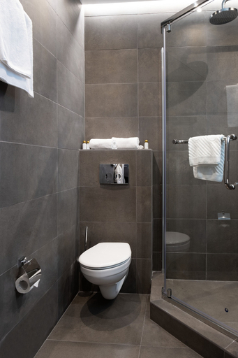 Bathroom 3, Minima Hotel Belorusskaya, Northern