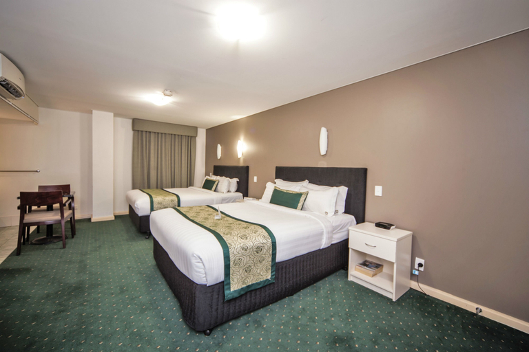 Bedroom 5, Hotel Northbridge, Perth