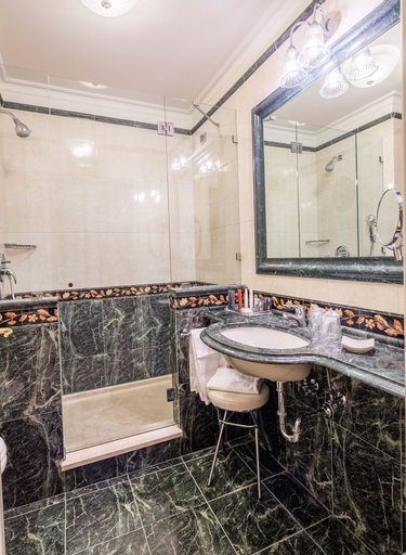 Bedroom 5, Grand Visconti Palace, Milano