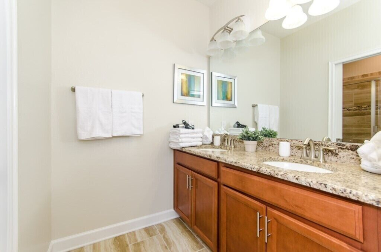 Bathroom 4, Champions Gate IHR 4001, Osceola