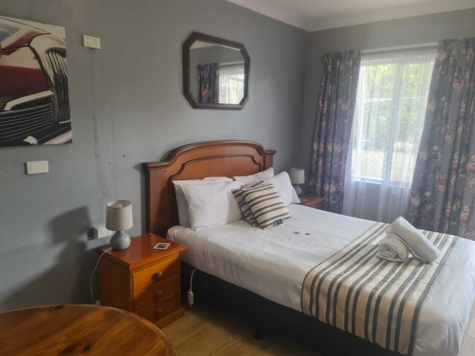 Bedroom 3, Valley View Motel, Upper Hunter Shire