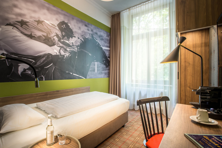 Bedroom 2, The Ascot Cologne, Köln