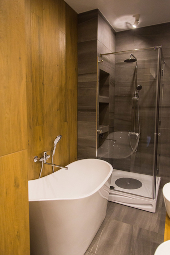 Bathroom 3, New Star Hotel, Perm' gorsovet