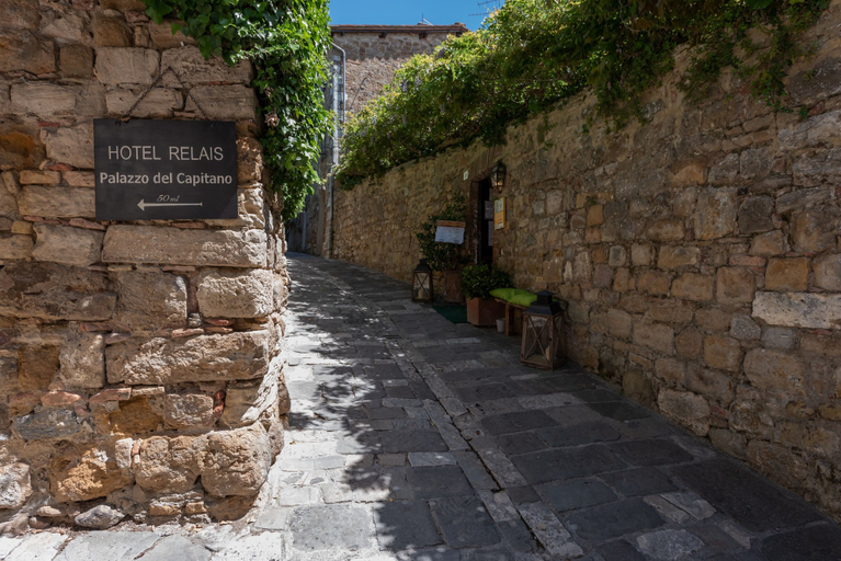 Exterior & Views 2, Hotel Palazzo del Capitano Wellness & Relais - Luxury Borgo Capitano Collection, Siena