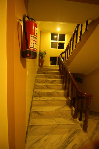 Others 5, Himalayan Sherpa INN, Bagmati