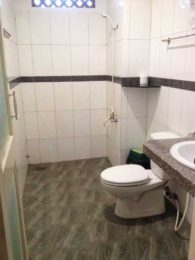 Bathroom 5, Nhat Quang Family Beach, Phan Thiết