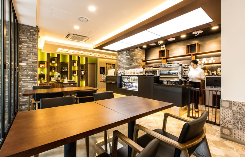 Food & Drinks 4, Sleep with Your Own Pet Only - The Petel, Haeundae