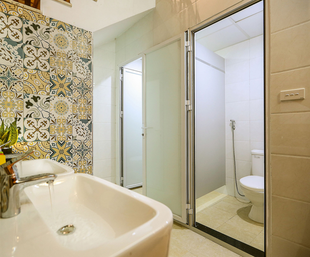 Bathroom 5, Hanoi High Five Hostel, Hoàn Kiếm