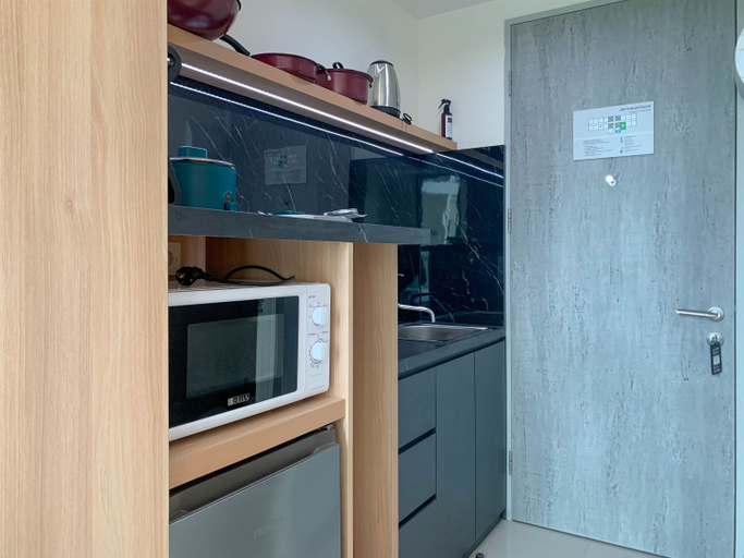Others 4, Minimalist Studio at 20th Floor Osaka Riverview PIK 2 Apartment By Travelio, Tangerang