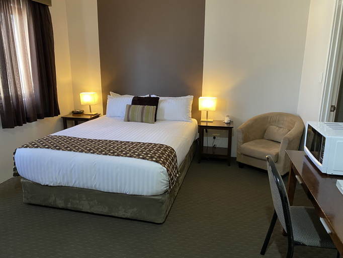 Bedroom 3, Joondalup City Hotel, Joondalup