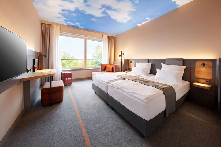 Bedroom 3, ATLANTIC Hotel Airport, Bremen