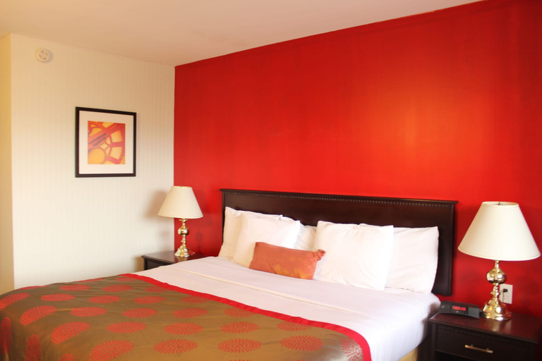 Bedroom 4, Metro Inn , Division No. 6