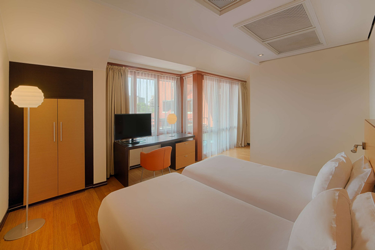 Bedroom 12