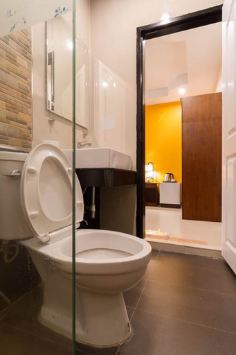 Bathroom 4, Samed Big Tree, Muang Rayong