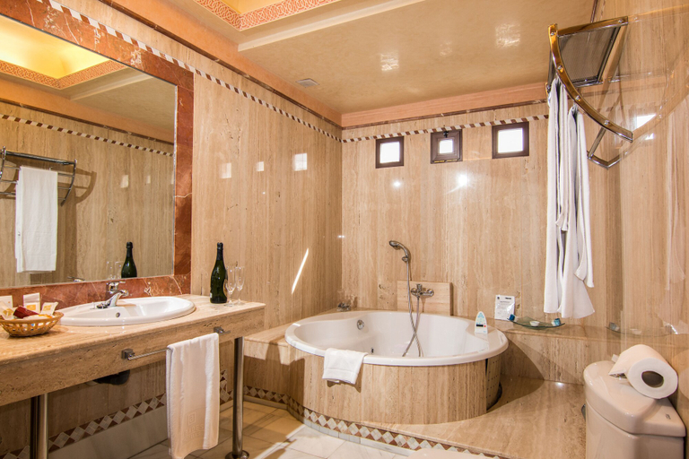 Bathroom 5, Hotel Abades Guadix, Granada