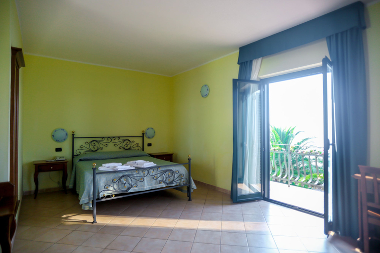 Bedroom 3, Villaggio Hotel Lido San Giuseppe, Vibo Valentia