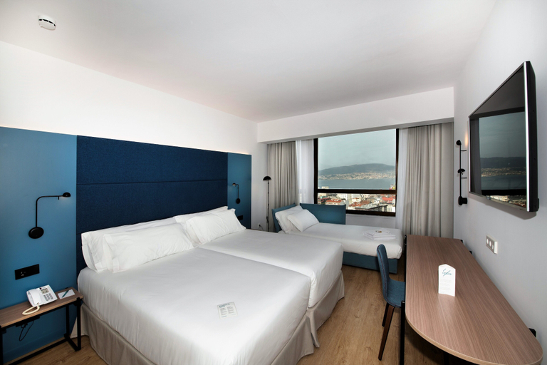 Bedroom 3, Occidental Vigo, Pontevedra