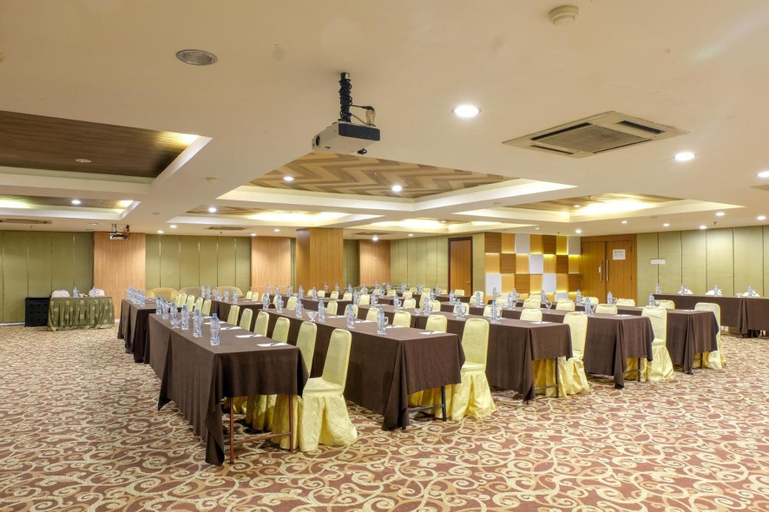 Business Facilities 29