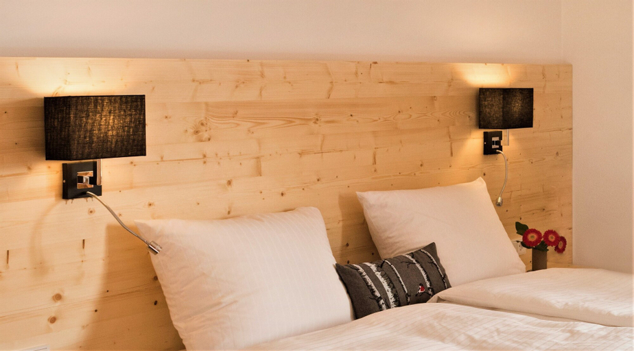 Bedroom 3, Euler Neuschönau Landgasthof, Freyung-Grafenau