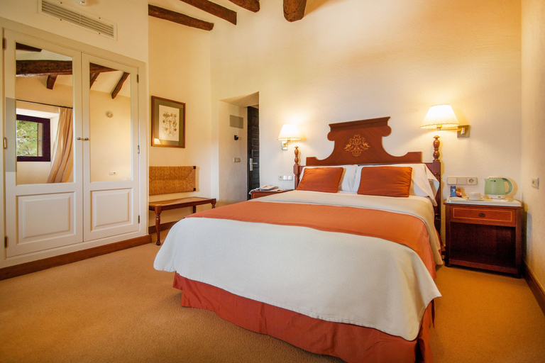 Bedroom 3, Es Moli Hotel, Baleares