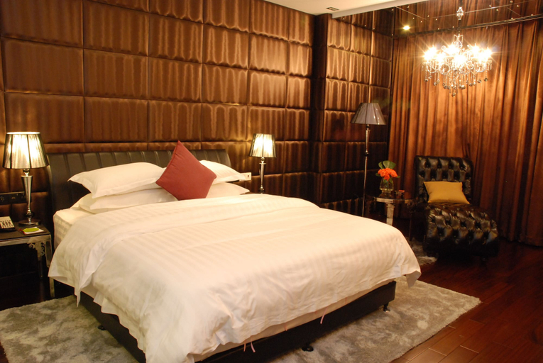 Bedroom 5, Golden City Hotel, Foshan