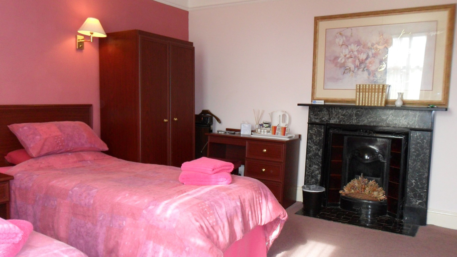 Bedroom 3, The Bell at Boxford, West Berkshire