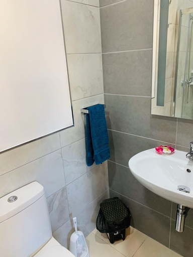 Bathroom 5, Hostel Malti, St Julian's