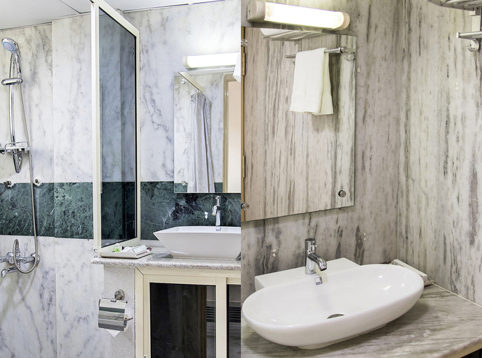 Bathroom 4, Airavatha Residency, Bangalore