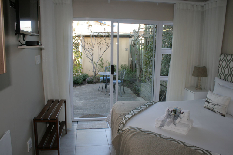 Bedroom 3, 113 On Robberg, Eden