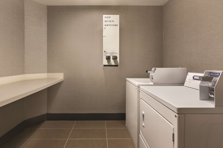 Bathroom 4, Hampton Inn Houston-Brookhollow, Houston