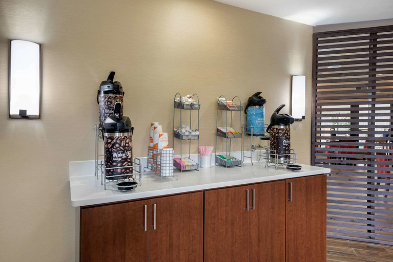 Food & Drinks 5, Comfort Suites Lafayette University Area, Tippecanoe