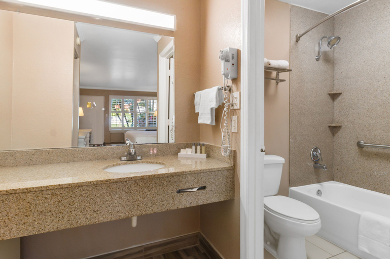 Bedroom 5, Vero Beach Inn & Suite, Indian River