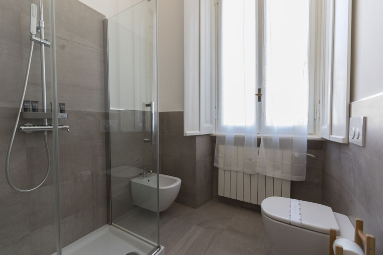 Bathroom 5, Hemeras Boutique House Aparthotel San Babila 2, Milano