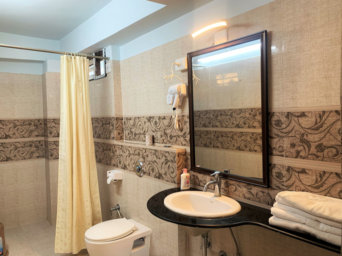 Bathroom 5, Hotel The Tiger, Udaipur