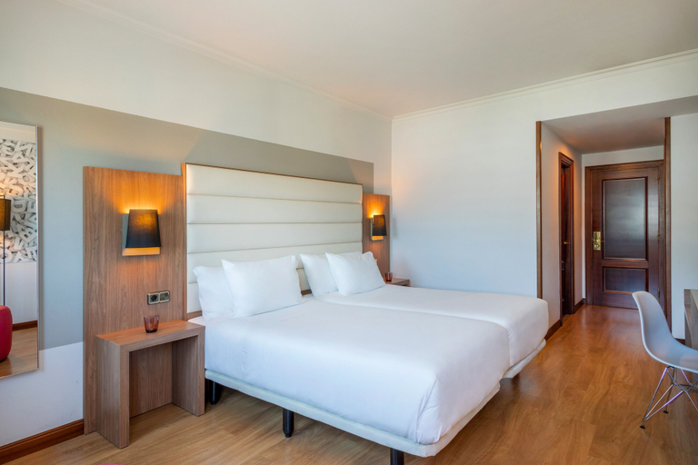 Bedroom 3, Hotel Santiago Plaza Affiliated by Meliá, A Coruña