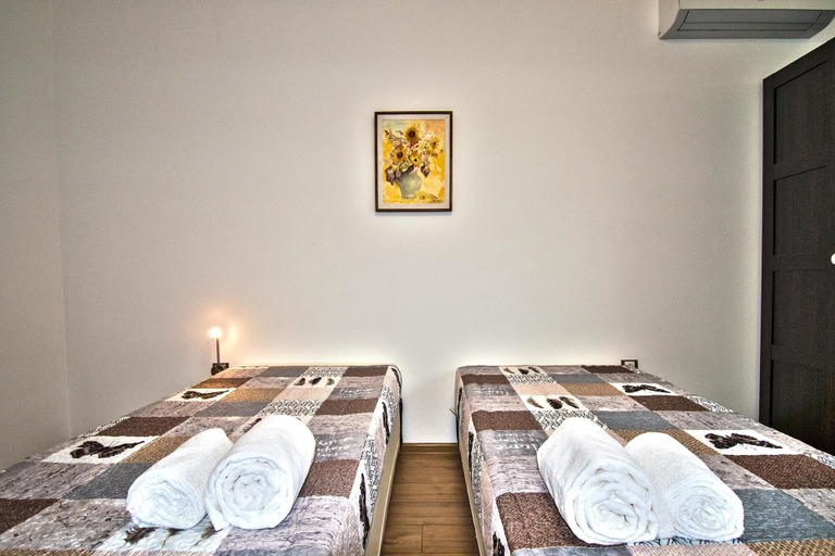 Bedroom 3, Travellino Serviced Apartments, Burgas