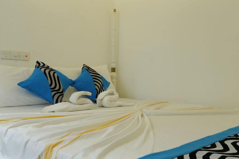 Bedroom 2, Fort Heaven, Galle Four Gravets