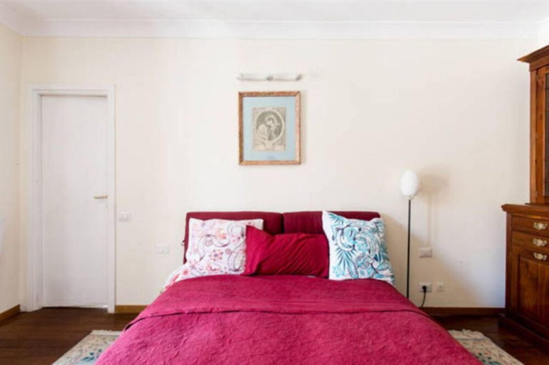 Others 3, Superbe penthouse to Piazza Navona, Rome