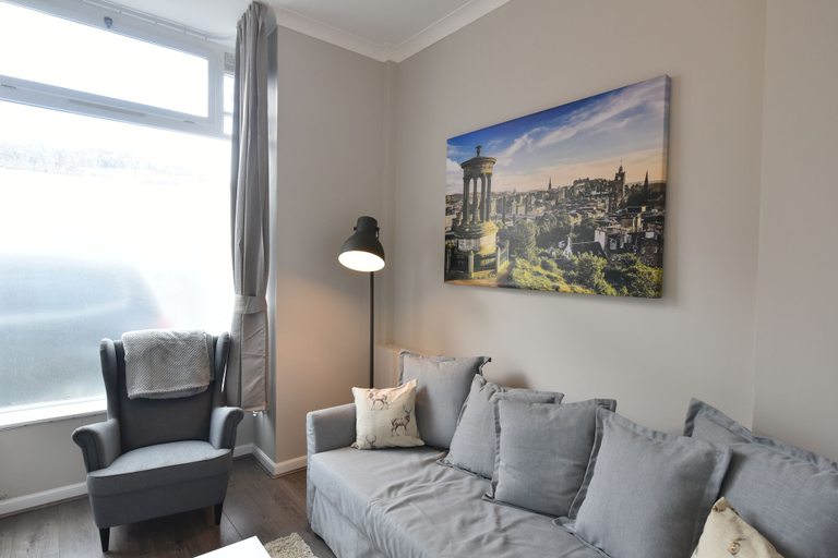 Others 5, First Pleasance Luxury Apartment, Edinburgh