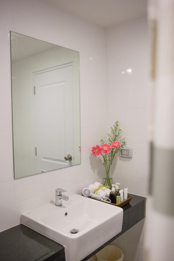 Bathroom 3, Connext Residence Phuket, Pulau Phuket